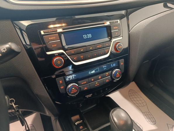 Nissan Qashqai II с пробегом 2017 года, цена 989 000 рублей, 181000 км, внедорожник, Автокод Объявления