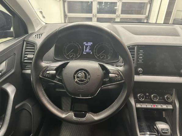 Skoda Karoq I с пробегом 2021 года, цена 2 215 000 рублей, 31013 км, внедорожник, Автокод Объявления