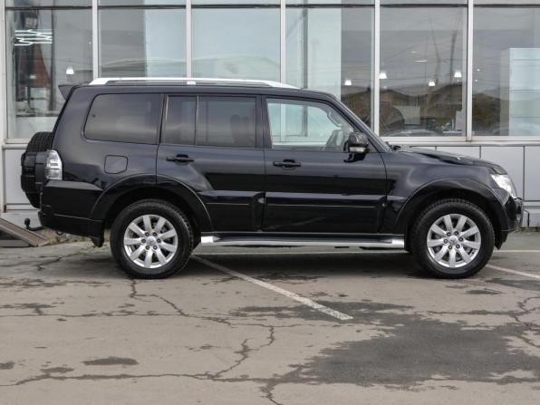 Mitsubishi Pajero IV с пробегом 2011 года, цена 1 950 000 рублей, 398459 км, внедорожник, Автокод Объявления