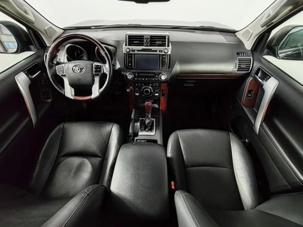 Toyota Land Cruiser Prado 150 Series Рестайлинг 1 с пробегом 2017 года, цена 4 299 000 рублей, 131912 км, внедорожник, Автокод Объявления