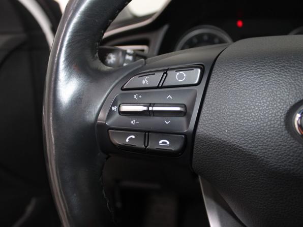 Hyundai Elantra VI (AD) Рестайлинг с пробегом 2019 года, цена 1 699 900 рублей, 126579 км, седан, Автокод Объявления