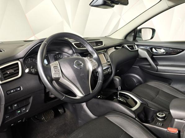 Nissan Qashqai II с пробегом 2018 года, цена 1 993 000 рублей, 52937 км, внедорожник, Автокод Объявления