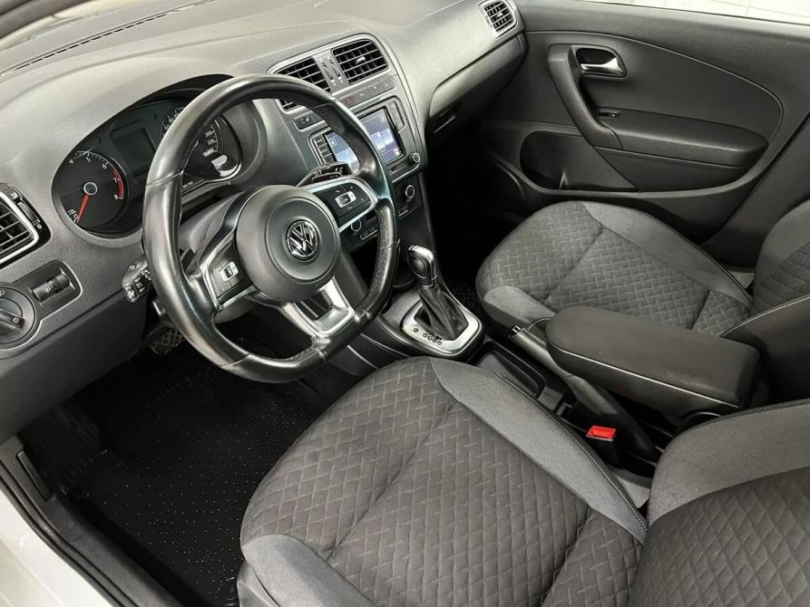 Volkswagen Polo V Рестайлинг Ярославль  - изображение 9