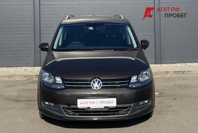 Volkswagen Sharan II с пробегом 2015 года, цена 1 130 000 рублей, 141261 км, минивэн, Автокод Объявления