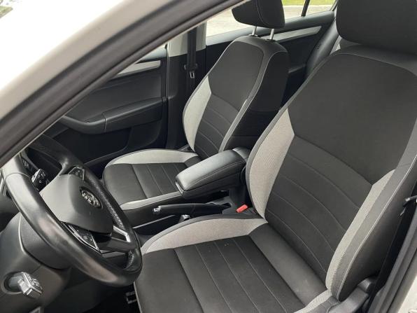 Skoda Rapid I Рестайлинг с пробегом 2019 года, цена 1 366 000 рублей, 91421 км, лифтбек, Автокод Объявления