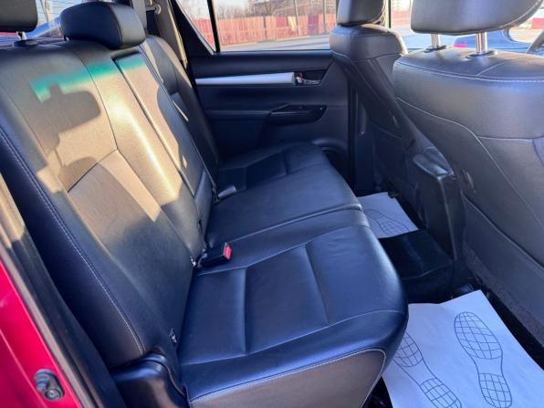 Toyota Hilux VIII с пробегом 2015 года, цена 2 730 000 рублей, 168000 км, пикап, Автокод Объявления
