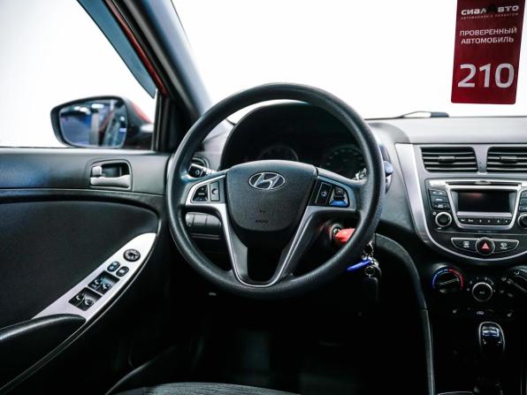 Hyundai Solaris I Рестайлинг с пробегом 2015 года, цена 915 000 рублей, 165878 км, седан, Автокод Объявления