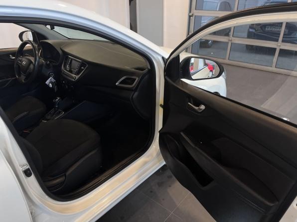 Hyundai Solaris II с пробегом 2018 года, цена 753 000 рублей, 192008 км, седан, Автокод Объявления