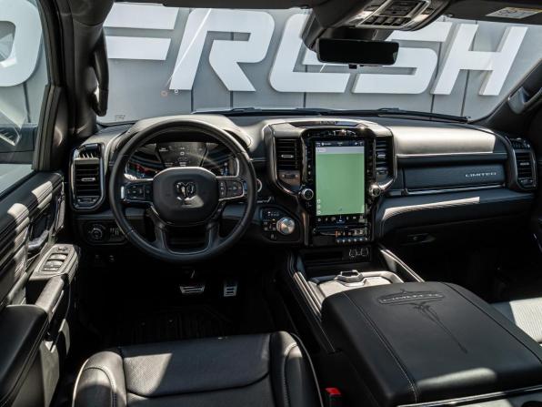 Ram 1500 V с пробегом 2023 года, цена 8 640 000 рублей, 17941 км, offers.body_type.unknown, Автокод Объявления