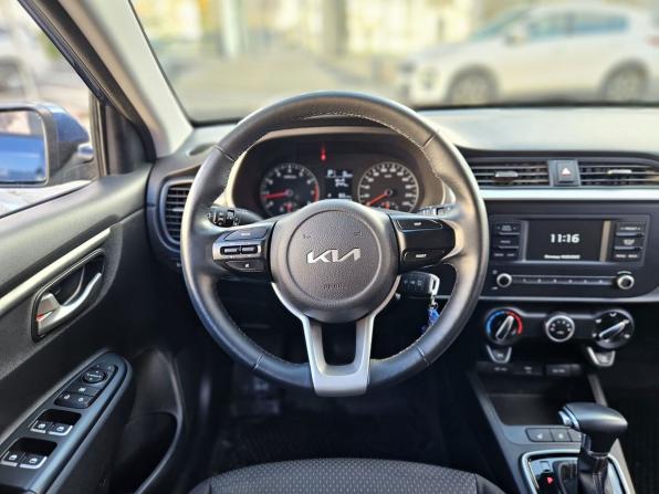 Kia Rio IV Рестайлинг с пробегом 2021 года, цена 1 690 000 рублей, 25281 км, хэтчбек, Автокод Объявления