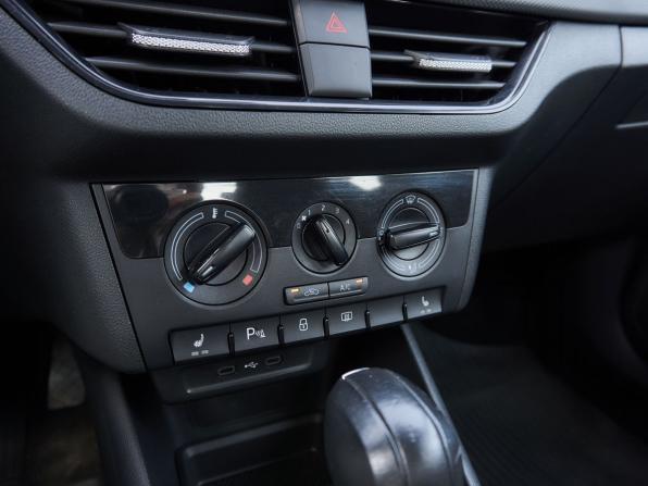 Volkswagen Polo VI с пробегом 2021 года, цена 1 607 000 рублей, 92490 км, лифтбек, Автокод Объявления