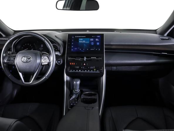 Toyota Avalon V с пробегом 2024 года, цена 4 899 000 рублей, 5 км, седан, Автокод Объявления