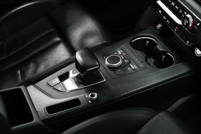 Audi A4 V (B9) с пробегом 2016 года, цена 1 770 000 рублей, 185000 км, седан, Автокод Объявления