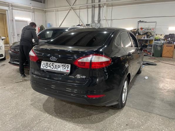 Ford Fiesta Mk6 Рестайлинг с пробегом 2015 года, цена 625 000 рублей, 120072 км, седан, Автокод Объявления