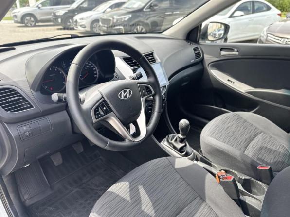 Hyundai Solaris I Рестайлинг с пробегом 2016 года, цена 1 090 000 рублей, 154735 км, седан, Автокод Объявления