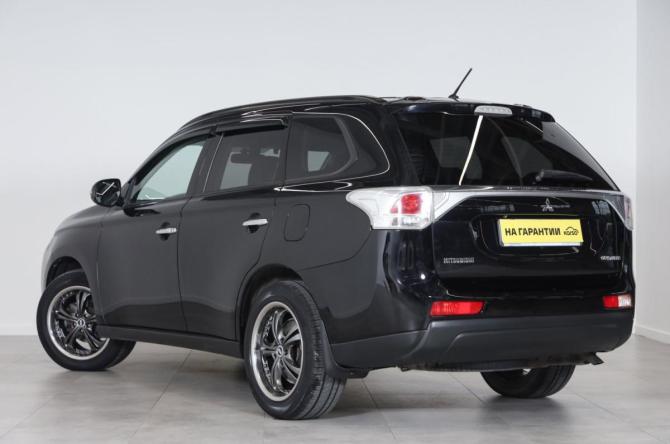 Mitsubishi Outlander III с пробегом 2012 года, цена 1 439 000 рублей, 236001 км, внедорожник, Автокод Объявления