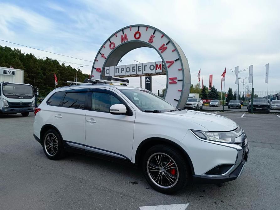 Mitsubishi Outlander III Рестайлинг 3 Тюмень  - изображение 1