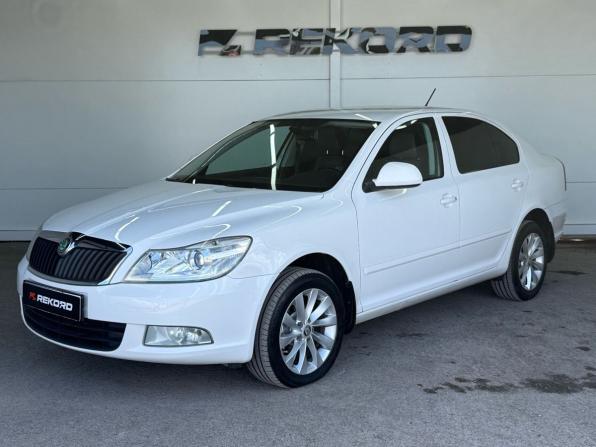 Skoda Octavia II (A5) Рестайлинг с пробегом 2012 года, цена 1 050 000 рублей, 137170 км, лифтбек, Автокод Объявления