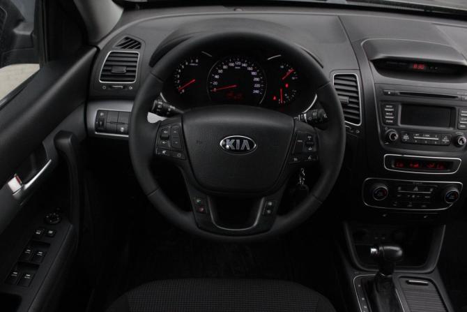 Kia Sorento II Рестайлинг с пробегом 2013 года, цена 1 695 000 рублей, 170138 км, внедорожник, Автокод Объявления