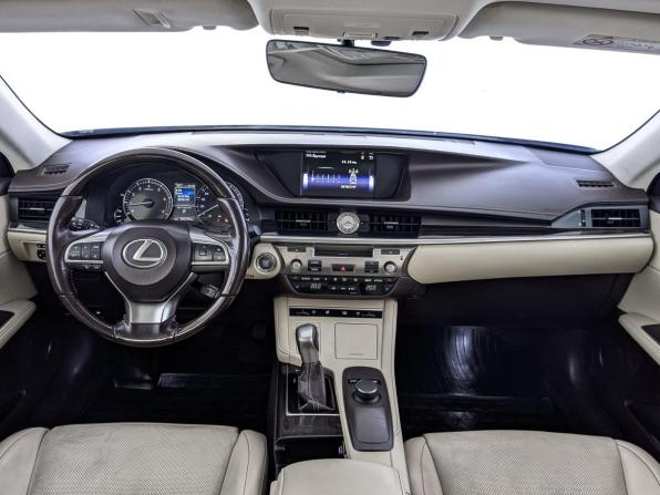Lexus ES VI Рестайлинг с пробегом 2017 года, цена 2 700 000 рублей, 183749 км, седан, Автокод Объявления