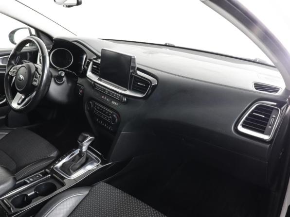 Kia Ceed III с пробегом 2018 года, цена 1 340 000 рублей, 170818 км, хэтчбек, Автокод Объявления