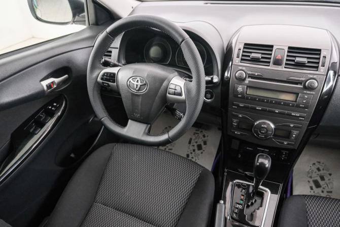 Toyota Corolla X (E140 E150) Рестайлинг с пробегом 2012 года, цена 1 159 000 рублей, 175000 км, седан, Автокод Объявления