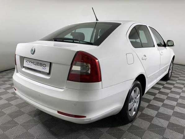 Skoda Octavia II (A5) Рестайлинг с пробегом 2011 года, цена 970 000 рублей, 123000 км, лифтбек, Автокод Объявления