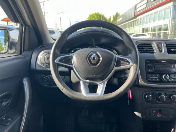 Renault Sandero II Рестайлинг с пробегом 2019 года, цена 1 294 900 рублей, 50700 км, хэтчбек, Автокод Объявления