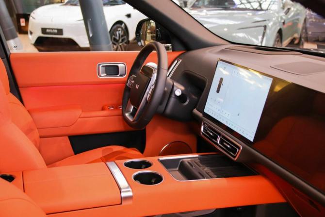 Новый Li Auto (Lixiang) L9 I Рестайлинг 2026 года, цена 11 990 000 рублей, внедорожник, Автокод Объявления