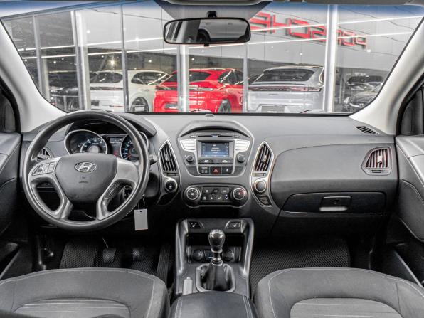 Hyundai ix35 I Рестайлинг с пробегом 2013 года, цена 887 000 рублей, 247104 км, внедорожник, Автокод Объявления
