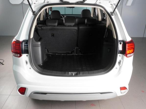 Mitsubishi Outlander III Рестайлинг 3 с пробегом 2022 года, цена 2 659 000 рублей, 10864 км, внедорожник, Автокод Объявления