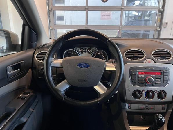 Ford Focus II Рестайлинг с пробегом 2011 года, цена 570 000 рублей, 199071 км, седан, Автокод Объявления
