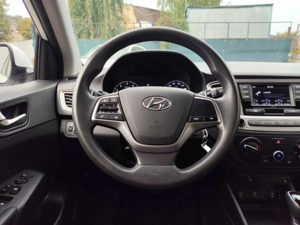Hyundai Solaris II Рестайлинг с пробегом 2020 года, цена 1 450 000 рублей, 97603 км, седан, Автокод Объявления