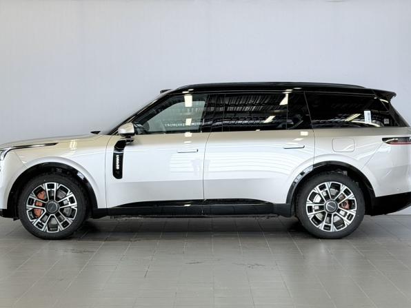 Lynk &amp; Co 900 с пробегом 2026 года, цена 8 000 000 рублей, 35 км, внедорожник, Автокод Объявления