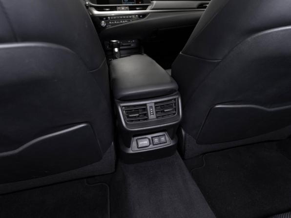 Lexus ES VII с пробегом 2021 года, цена 4 200 000 рублей, 59939 км, седан, Автокод Объявления