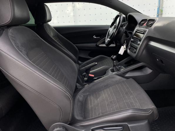 Volkswagen Scirocco III с пробегом 2011 года, цена 1 050 000 рублей, 155165 км, хэтчбек, Автокод Объявления