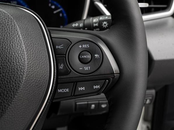 Toyota Corolla XII (E210) с пробегом 2018 года, цена 2 340 000 рублей, 151359 км, хэтчбек, Автокод Объявления