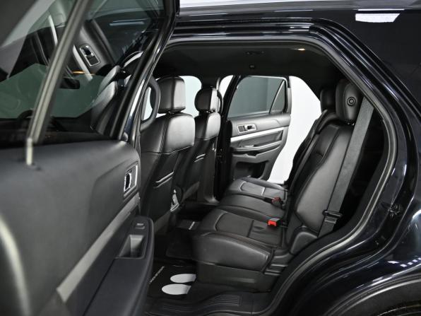 Ford Explorer V Рестайлинг с пробегом 2017 года, цена 2 049 000 рублей, 127000 км, внедорожник, Автокод Объявления