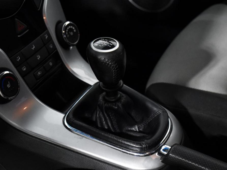 Chevrolet Cruze I Рестайлинг Санкт-Петербург  - изображение 12