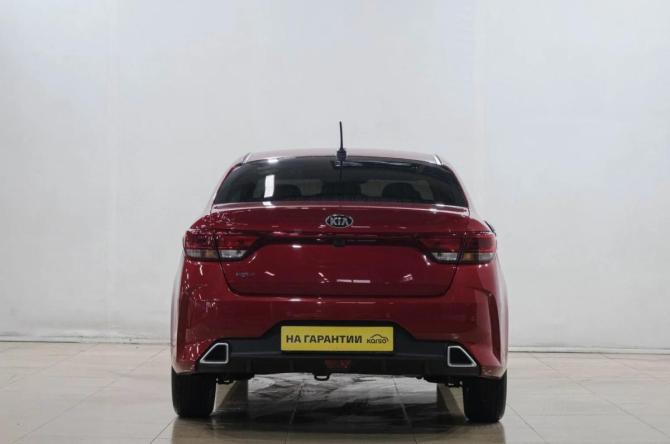 Kia Rio IV Рестайлинг с пробегом 2020 года, цена 1 549 000 рублей, 52000 км, седан, Автокод Объявления