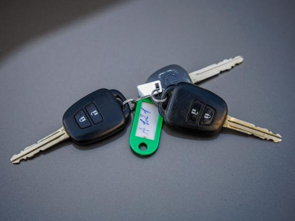 Toyota RAV4 IV (XA40) с пробегом 2015 года, цена 1 998 000 рублей, 116774 км, внедорожник, Автокод Объявления