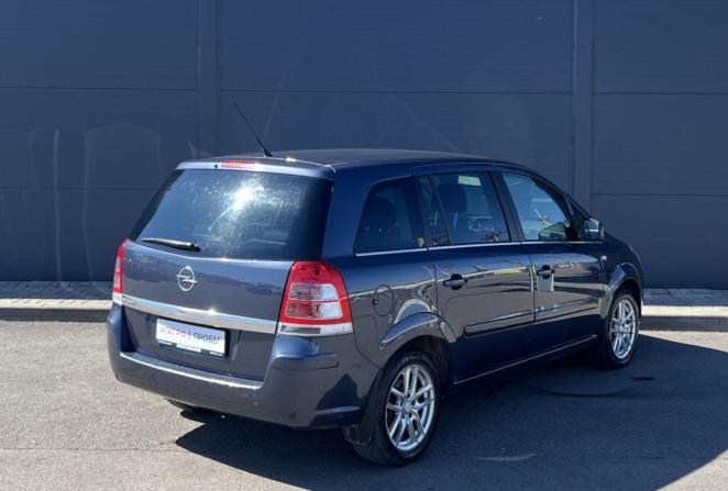 Opel Zafira B Рестайлинг с пробегом 2011 года, цена 620 000 рублей, 172368 км, компактвэн, Автокод Объявления