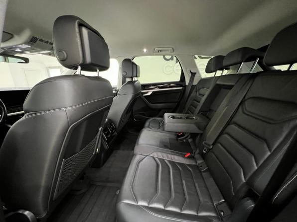 Volkswagen Touareg III с пробегом 2018 года, цена 4 140 000 рублей, 141000 км, внедорожник, Автокод Объявления