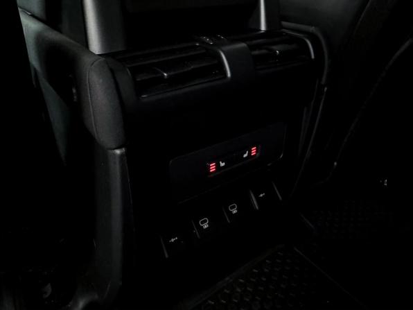 Land Rover Defender II с пробегом 2021 года, цена 4 350 000 рублей, 104596 км, внедорожник, Автокод Объявления