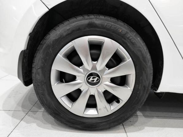 Hyundai Solaris I Рестайлинг с пробегом 2016 года, цена 980 000 рублей, 125542 км, хэтчбек, Автокод Объявления