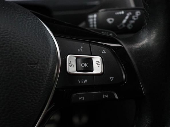 Volkswagen Tiguan II с пробегом 2019 года, цена 3 499 000 рублей, 68000 км, внедорожник, Автокод Объявления