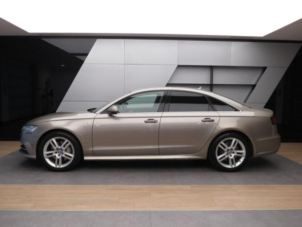 Audi A6 IV (C7) Рестайлинг с пробегом 2015 года, цена 2 099 000 рублей, 218950 км, седан, Автокод Объявления