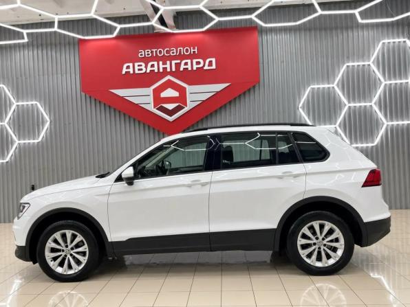Volkswagen Tiguan II с пробегом 2018 года, цена 2 050 000 рублей, 183199 км, внедорожник, Автокод Объявления