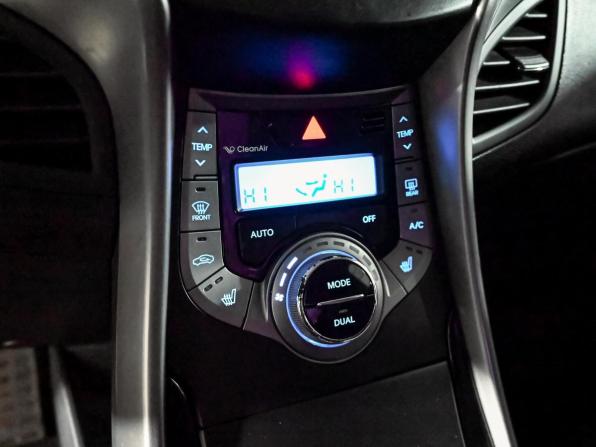 Hyundai Elantra V (MD) с пробегом 2013 года, цена 1 050 000 рублей, 162067 км, седан, Автокод Объявления