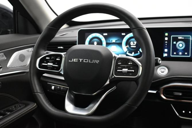JETOUR X70+ I Рестайлинг с пробегом 2025 года, цена 2 410 000 рублей, 10119 км, внедорожник, Автокод Объявления